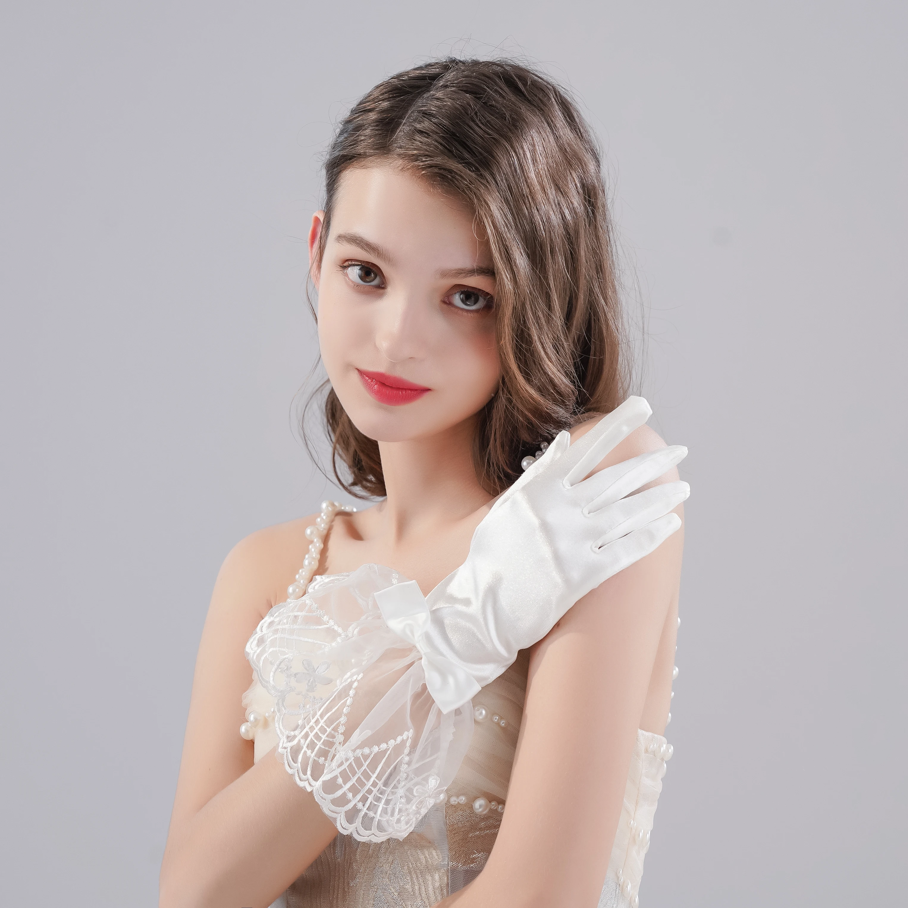 High Quality Wedding Gloves White Short Elegant Tulle Beads All Finger Women's Wedding Dress Party Accessories
High Quality Wedding Gloves White Short Elegant Tulle Beads All Finger Women's Wedding Dress Party Accessories