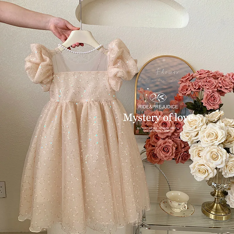 Girls Dress Summer New Children's Fashion Flower Girl Dress Temperament Gentle Princess Dress Kids Sweet Clothes
Girls Dress Summer New Children's Fashion Flower Girl Dress Temperament Gentle Princess Dress Kids Sweet Clothes