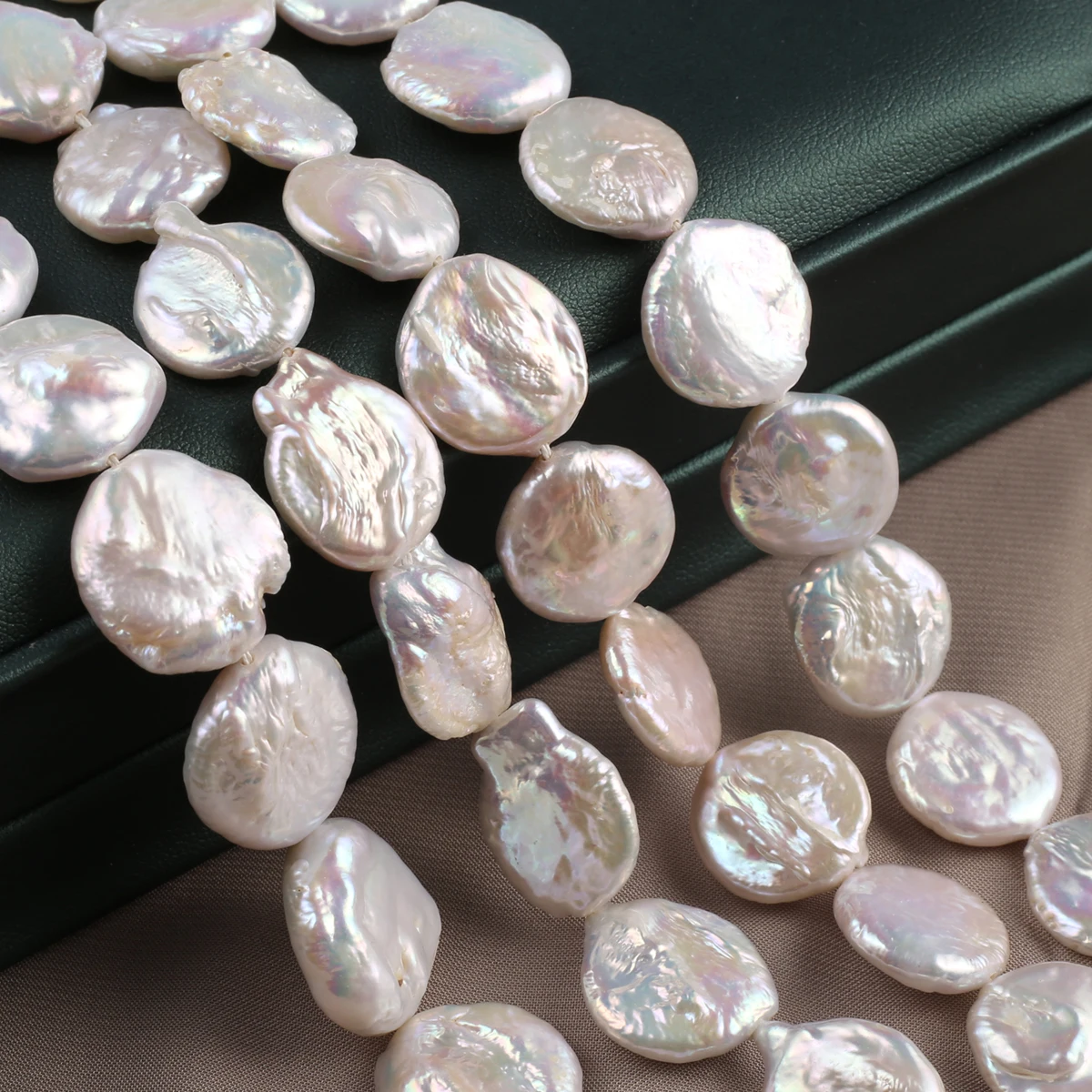 Natural Pearl Baroque Button Beads Exquisite Shape Elegant Appearance for DIY Jewelry Making Handmade Bracelet Necklace
Natural Pearl Baroque Button Beads Exquisite Shape Elegant Appearance for DIY Jewelry Making Handmade Bracelet Necklace