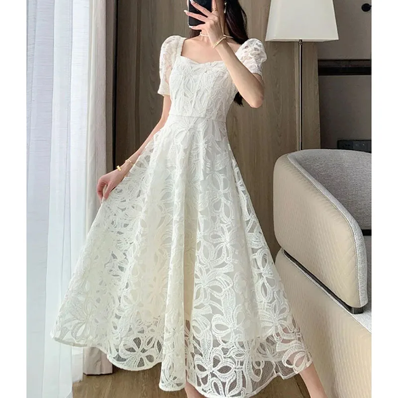 Vintage Fairy Lace Dress Puff Sleeve Hollow Medium Length Elegant Luxury Party Dresses Loose Waist Women Bohemian Dress Vestido
Vintage Fairy Lace Dress Puff Sleeve Hollow Medium Length Elegant Luxury Party Dresses Loose Waist Women Bohemian Dress Vestido