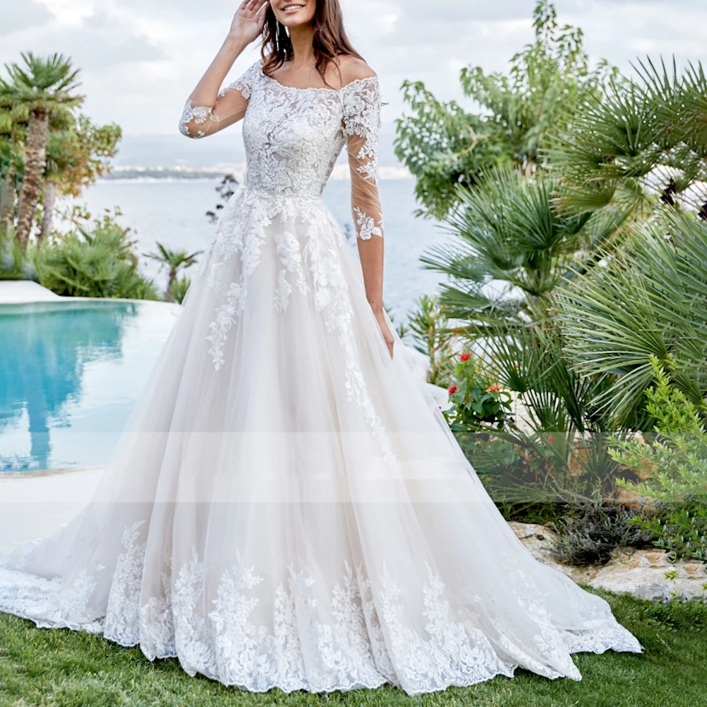 Women's Wedding dress long sleeve Lace beading princess Princess Wedding Dress plus size bride dress robe de mariee
Women's Wedding dress long sleeve Lace beading princess Princess Wedding Dress plus size bride dress robe de mariee