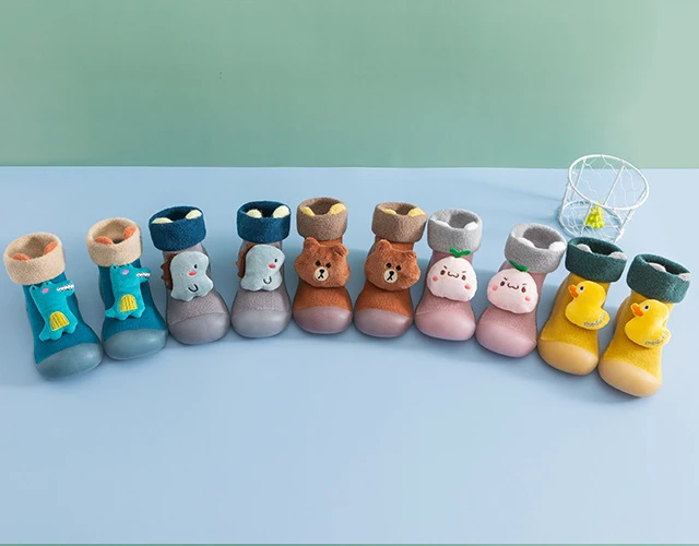 Autumn and winter baby terry thickened warm shoes for infants and young children indoor and outdoor soft-soled sandal socks
Autumn and winter baby terry thickened warm shoes for infants and young children indoor and outdoor soft-soled sandal socks