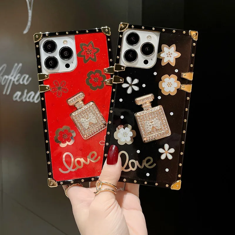 100pcs Fashion Square Glitter Perfume Bottle Flower Phone Case For Huawei Honor 80SE 70 50 Mate 50 60 Pro P50 Nova 10SE Y7A
100pcs Fashion Square Glitter Perfume Bottle Flower Phone Case For Huawei Honor 80SE 70 50 Mate 50 60 Pro P50 Nova 10SE Y7A