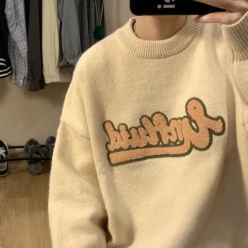 Round neck sweater men's autumn and winter Hong Kong style retro lazy sweater trendy brand flocking loose pullover sweater tops
Round neck sweater men's autumn and winter Hong Kong style retro lazy sweater trendy brand flocking loose pullover sweater tops