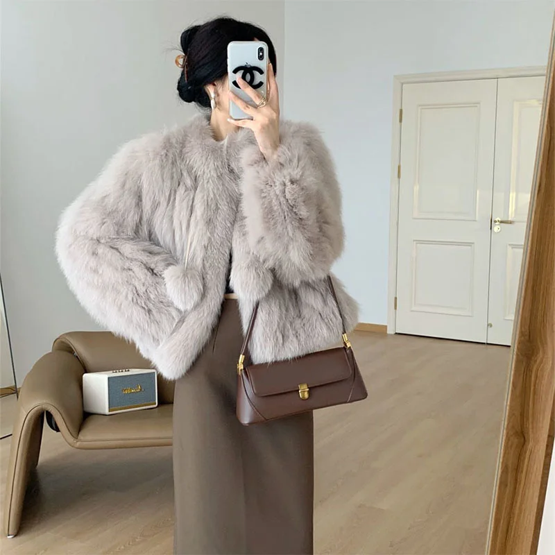 2023 New Fox Hair Coat Korean Fashion Winter Thickened Sweet Short Fur Warm Coat High end Commuting Casual Coat
2023 New Fox Hair Coat Korean Fashion Winter Thickened Sweet Short Fur Warm Coat High end Commuting Casual Coat