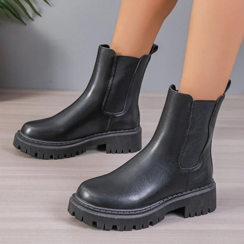Shoes for Women 2023 High Quality Women's Boots Winter Comfortable Black Platform Short Barrel Chunky Heel Modern Boots Zapatos
Shoes for Women 2023 High Quality Women's Boots Winter Comfortable Black Platform Short Barrel Chunky Heel Modern Boots Zapatos