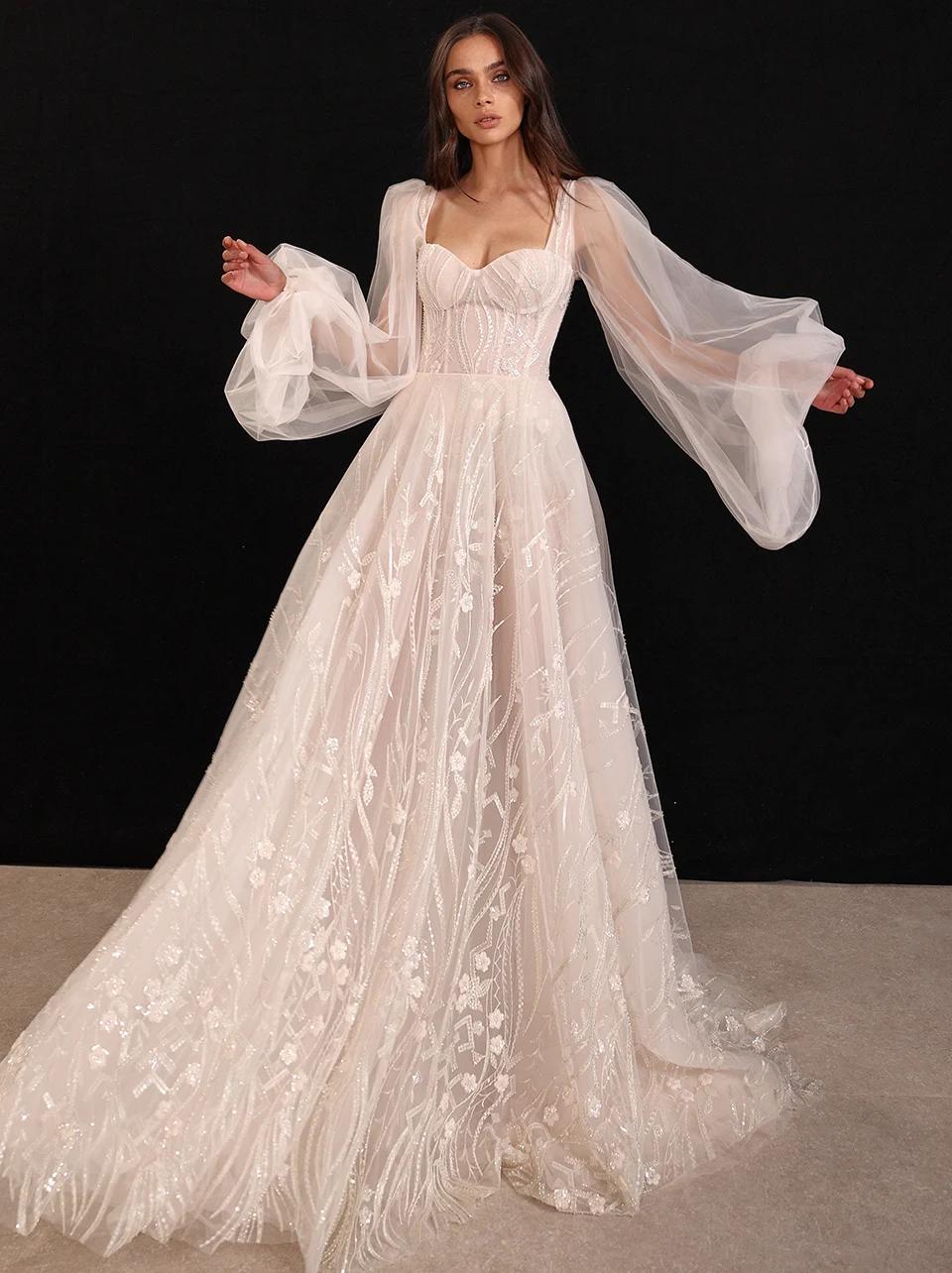 18117#Elegant A-line White Flower Embroidery Wedding Dress Sweetheart Tulle Long Sleeve Bridal Dresses Gown Shooting for Women 
18117#Elegant A-line White Flower Embroidery Wedding Dress Sweetheart Tulle Long Sleeve Bridal Dresses Gown Shooting for Women