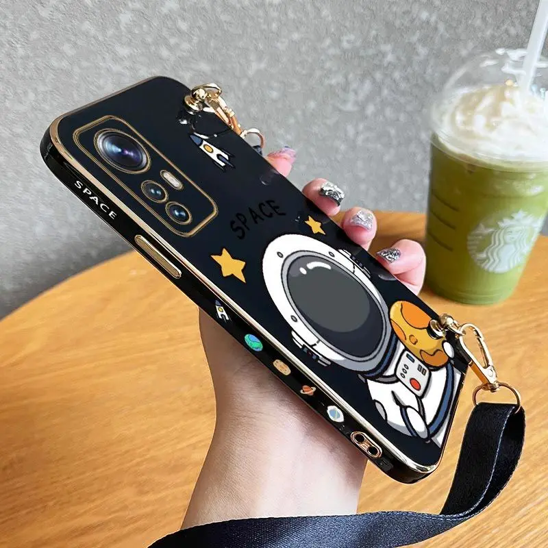 Fat Astronaut Lanyard Plating Phone Case For Xiaomi Mi 13 12S Ultra 13 Pro 11T Ultra 12 12T 11 11 Lite 10 10T 9 Pro Cover
Fat Astronaut Lanyard Plating Phone Case For Xiaomi Mi 13 12S Ultra 13 Pro 11T Ultra 12 12T 11 11 Lite 10 10T 9 Pro Cover