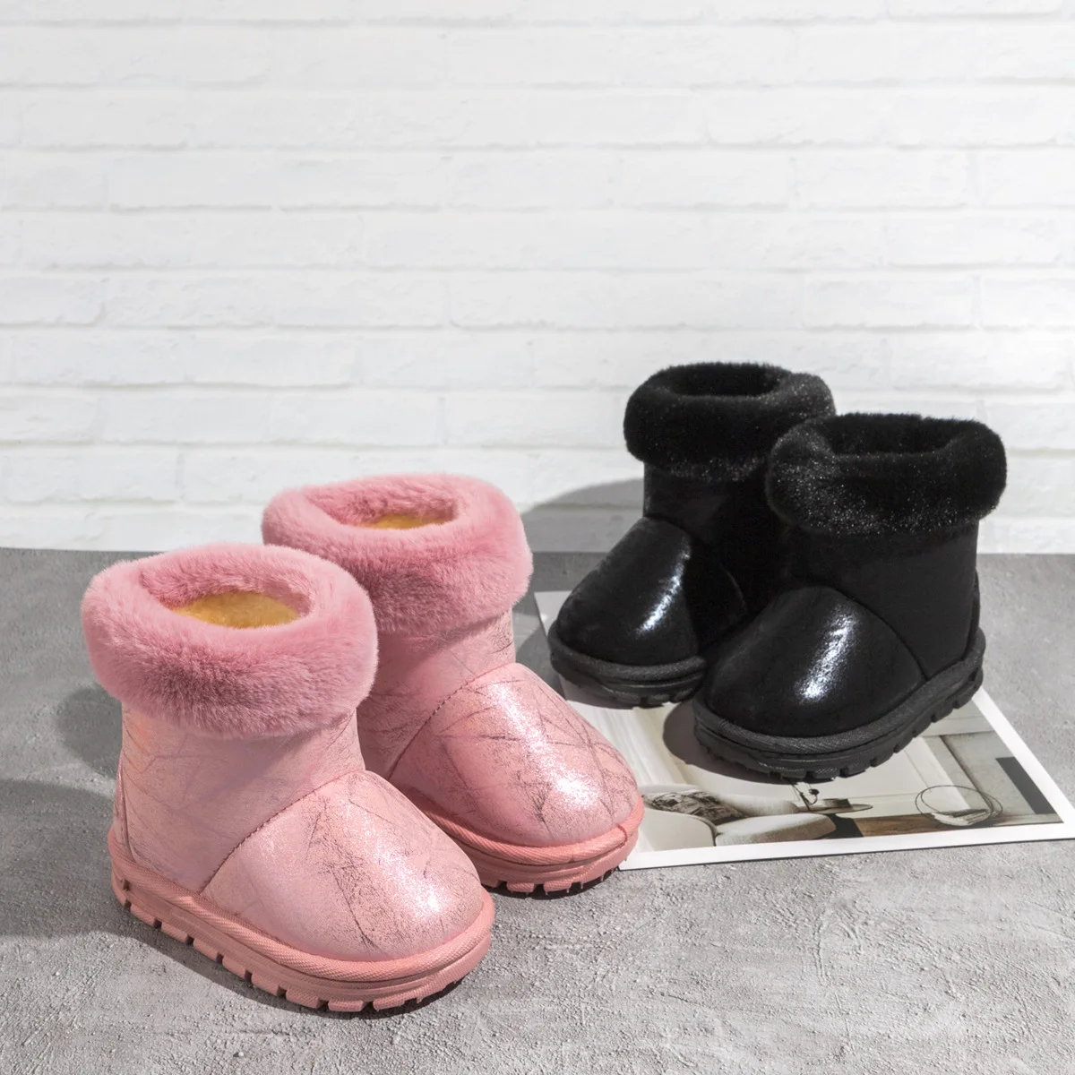 2023 Kids Snow Boots for Girls Winter Plush Warm Cotton Shoes Outdoor Casual Shoes Black Boys Snow Boots Children Baby Slippers
2023 Kids Snow Boots for Girls Winter Plush Warm Cotton Shoes Outdoor Casual Shoes Black Boys Snow Boots Children Baby Slippers