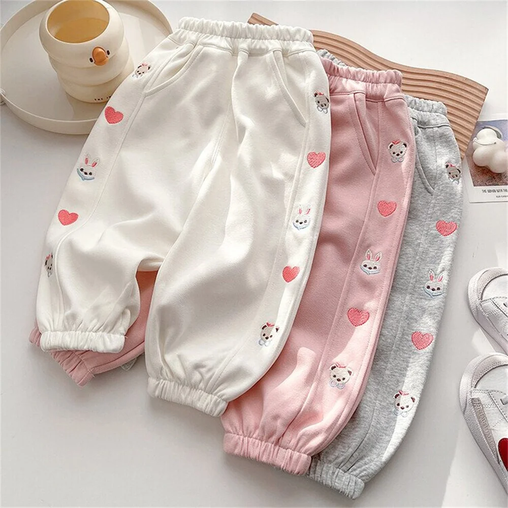 New Children's Pants Pure Cotton Rabbit Teddy Bear Heart Embroidered Sanitary Pants Casual Pants Boys' Pants
New Children's Pants Pure Cotton Rabbit Teddy Bear Heart Embroidered Sanitary Pants Casual Pants Boys' Pants