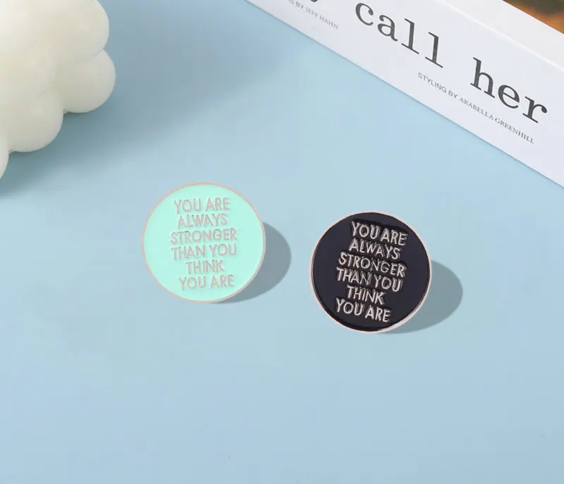 Вы всегда сильнее, чем вы Благодарим, эмалированная булавка на заказ, черная круглая брошь, значок для сумки, рубашки, лацкана, булавка, пряжка, ювелирные изделия
Вы всегда сильнее, чем вы Благодарим, эмалированная булавка на заказ, черная круглая брошь, значок для сумки, рубашки, лацкана, булавка, пряжка, ювелирные изделия