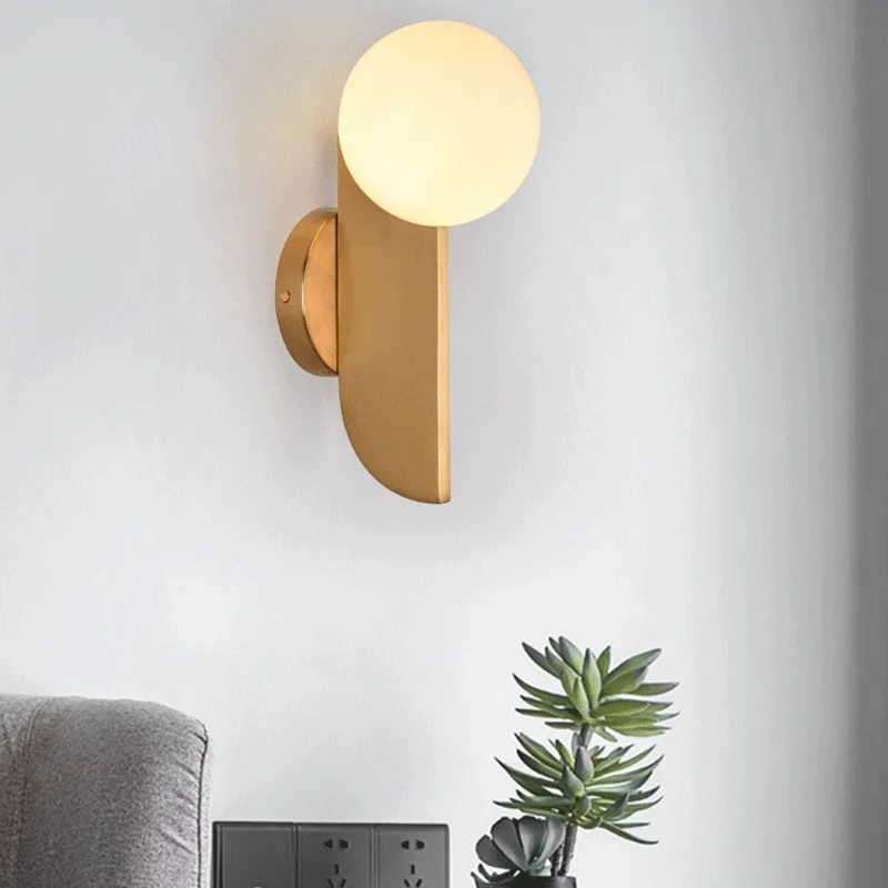 Nordic Wall Lights LED Copper Wall Lamp for Bedroom Bedside Luminaria Simple Aisle Corridor Glass бра Lighting Home Decor Sconce
Nordic Wall Lights LED Copper Wall Lamp for Bedroom Bedside Luminaria Simple Aisle Corridor Glass бра Lighting Home Decor Sconce