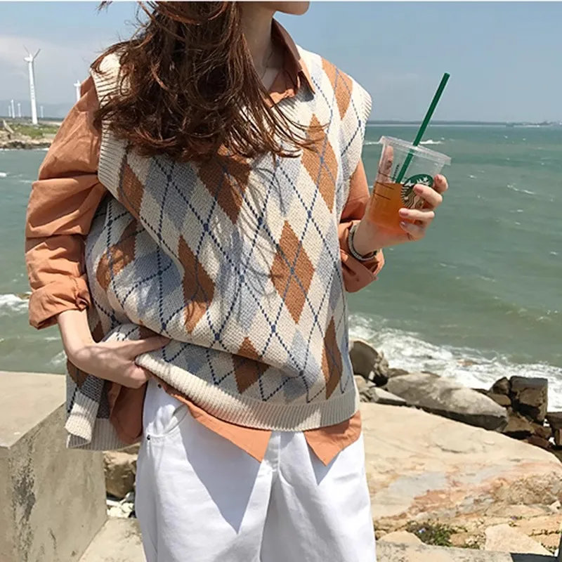 Preppy Style Argyle V Neck Knitted Vests Tops Women Vintage Hit Colors Sleeveless Loose Sweater Pullovers Sweater Waistcoat
Preppy Style Argyle V Neck Knitted Vests Tops Women Vintage Hit Colors Sleeveless Loose Sweater Pullovers Sweater Waistcoat