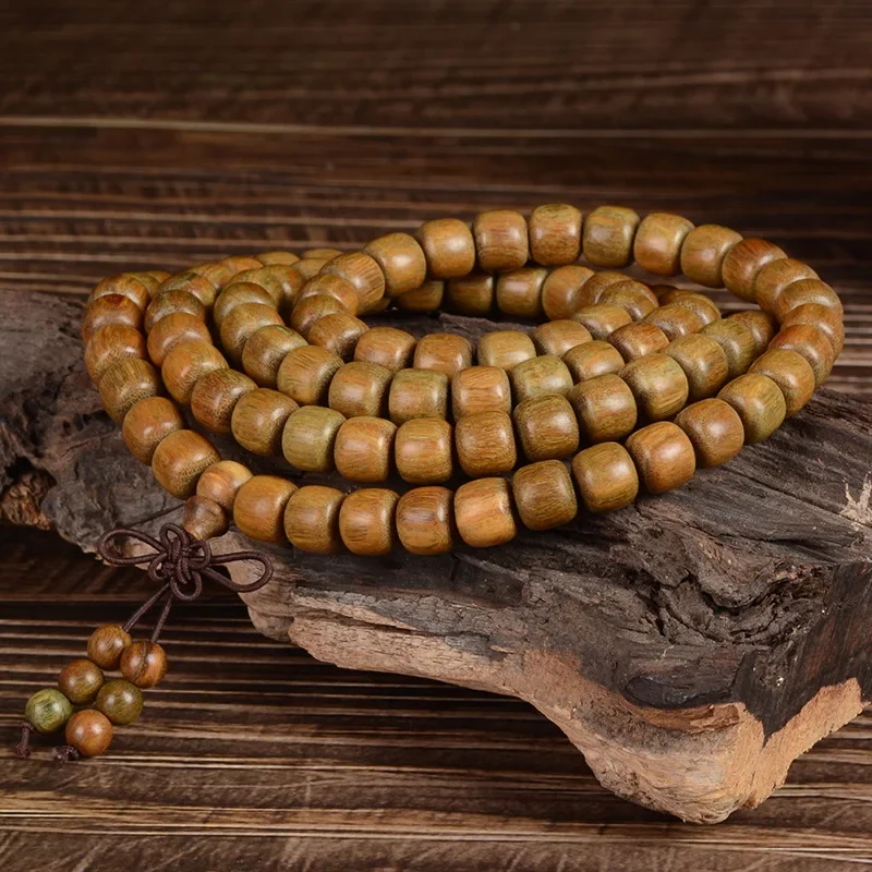 

Green sandalwood barrel beads Buddha beads bamboo beads rosary bracelet literary play more than 108 hands string men and women