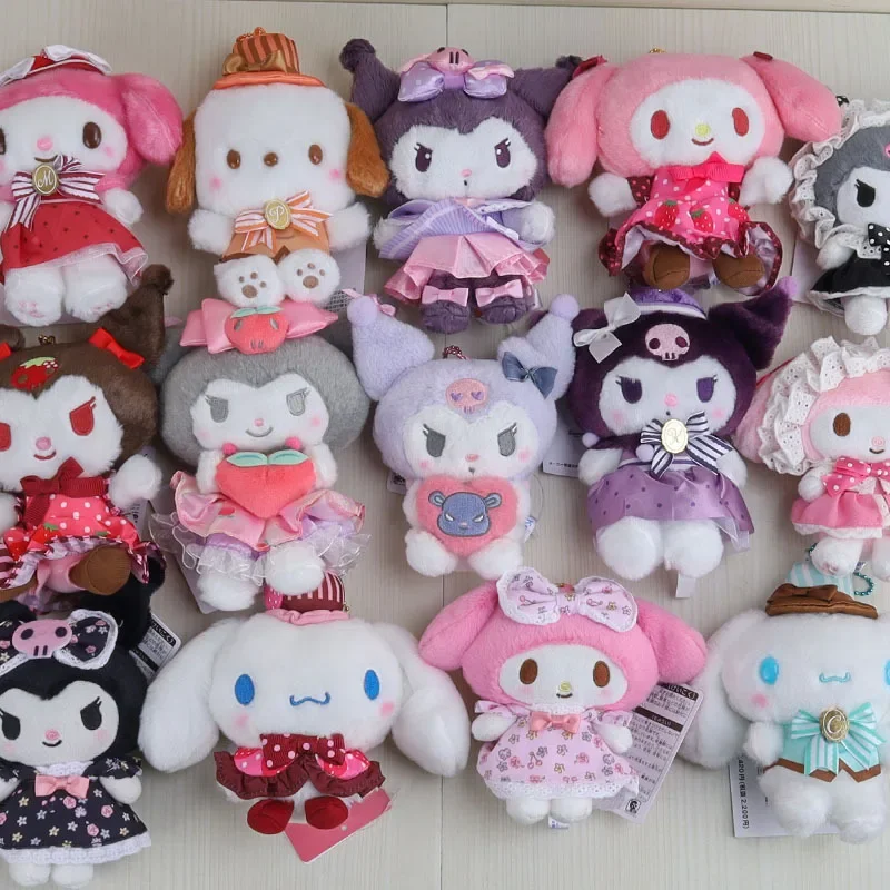 

Strawberry Sanrioed Hello Kitty My Melody Kuromi Plush Dolls High Quailty Good Looks Backpack Pendant Cute Kids Toys Gifts