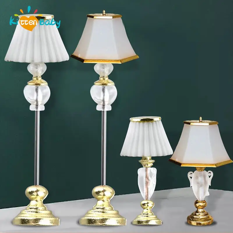 1:12 Dollhouse Retro European Style Mini LED Lamp Reading LED Table Light Lamp Wall Light Battery Powered Room Outdoor Decor Toy
1:12 Dollhouse Retro European Style Mini LED Lamp Reading LED Table Light Lamp Wall Light Battery Powered Room Outdoor Decor Toy