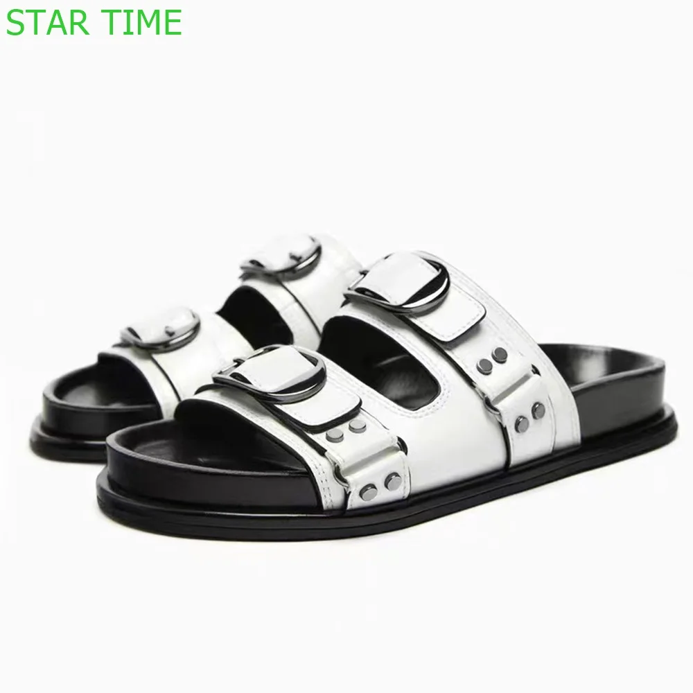 Metal Rivets Beach Flat Slippers 2024 Summer New Open Toe Slip On Slides Black/white Fashion Women Slippers
Metal Rivets Beach Flat Slippers 2024 Summer New Open Toe Slip On Slides Black/white Fashion Women Slippers