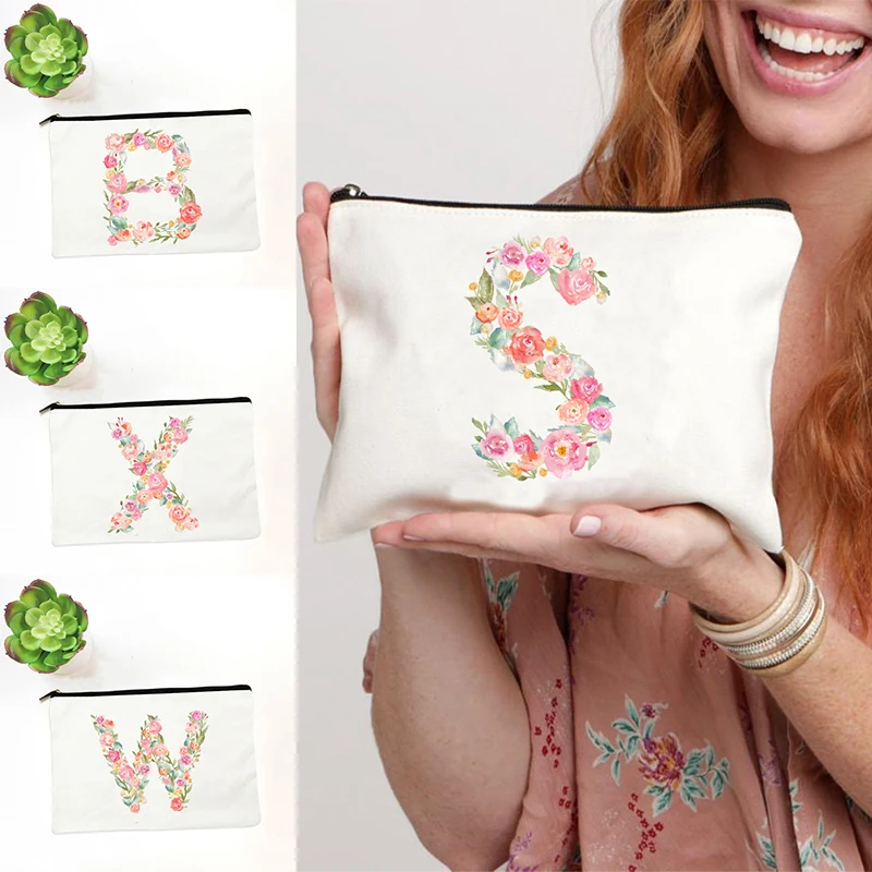 Initials Flower Women White Cosmetic Bag Travel Lipstick Bags Mujer Bolsas Bridesmaid Maid of Honor Makeup Bag Wristlet Clutch
Initials Flower Women White Cosmetic Bag Travel Lipstick Bags Mujer Bolsas Bridesmaid Maid of Honor Makeup Bag Wristlet Clutch
