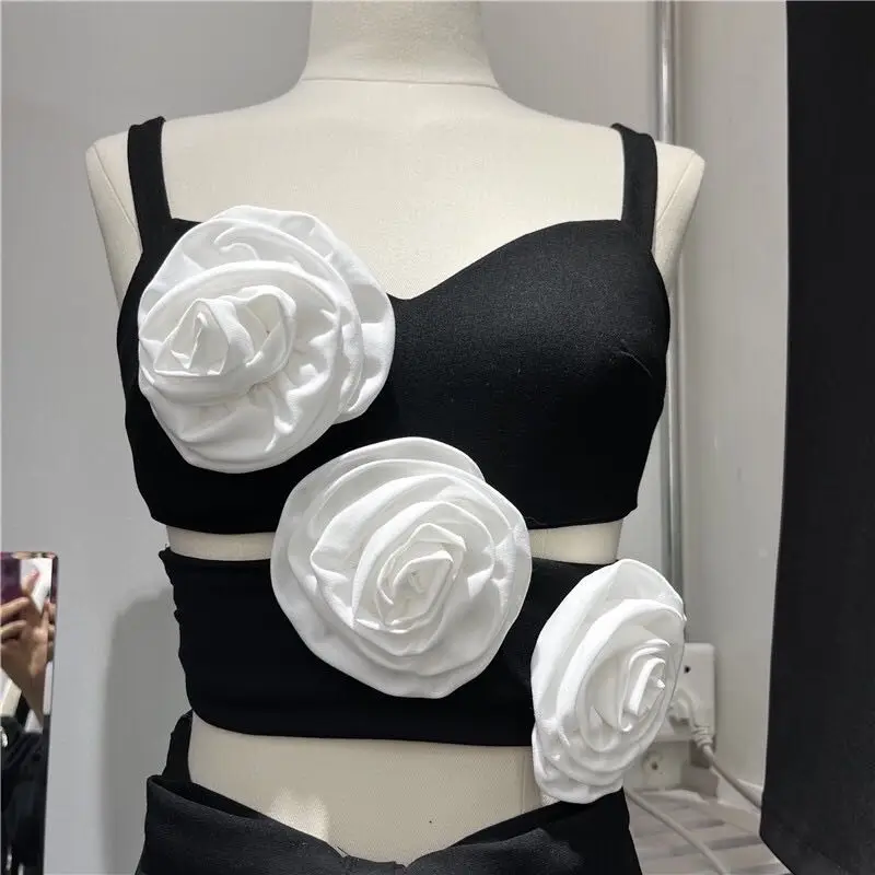 2023 Summer New Arrival 3D Flower Hollow Sexy Socialite Vest Camisole Women Seaside Beach Vacation Black Cropped Top Tank Tops
2023 Summer New Arrival 3D Flower Hollow Sexy Socialite Vest Camisole Women Seaside Beach Vacation Black Cropped Top Tank Tops