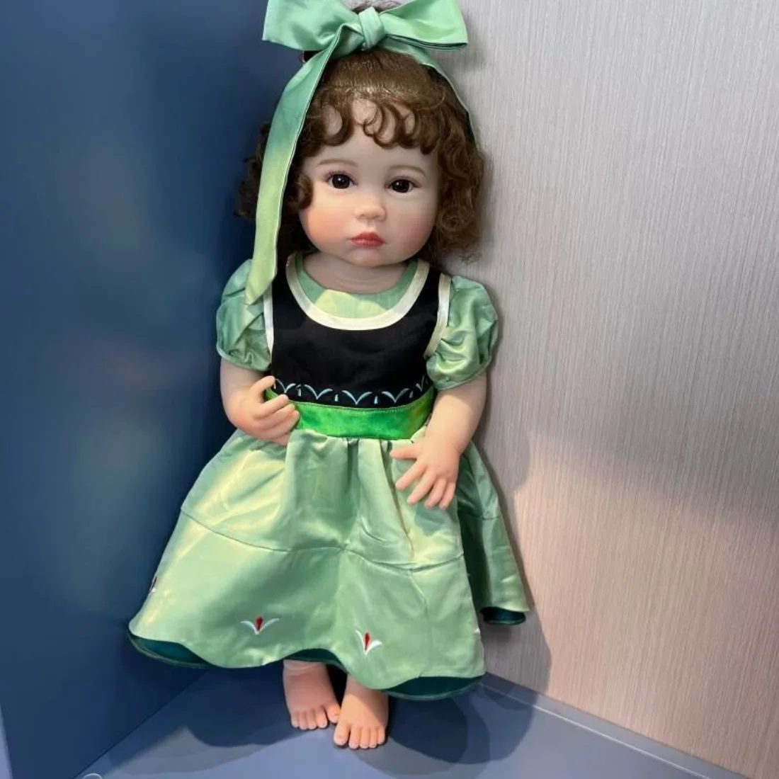 55CM Full Body Silicone Reborn Baby Doll Princess Reborn Toddler Girl Doll Lifelike Standing Doll Christmas Gifts for Children
55CM Full Body Silicone Reborn Baby Doll Princess Reborn Toddler Girl Doll Lifelike Standing Doll Christmas Gifts for Children