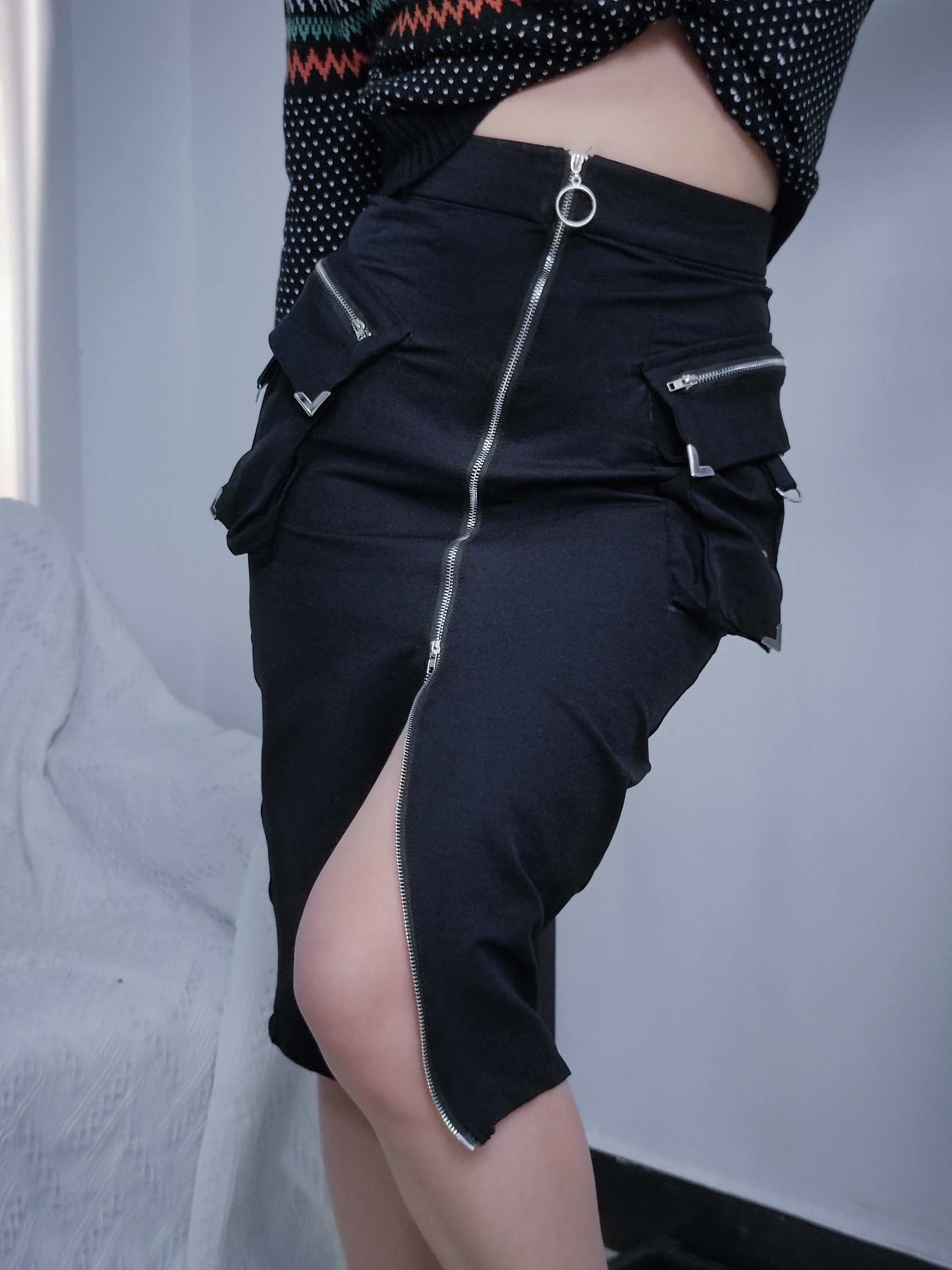 Yangelo Yangelo Punk Sexy High Waist Goth Skirt Women Zipper Pencil Midi Black Grunge Skirts with Buckle Cyber Y2K Pocket Bottom
Yangelo Yangelo Punk Sexy High Waist Goth Skirt Women Zipper Pencil Midi Black Grunge Skirts with Buckle Cyber Y2K Pocket Bottom