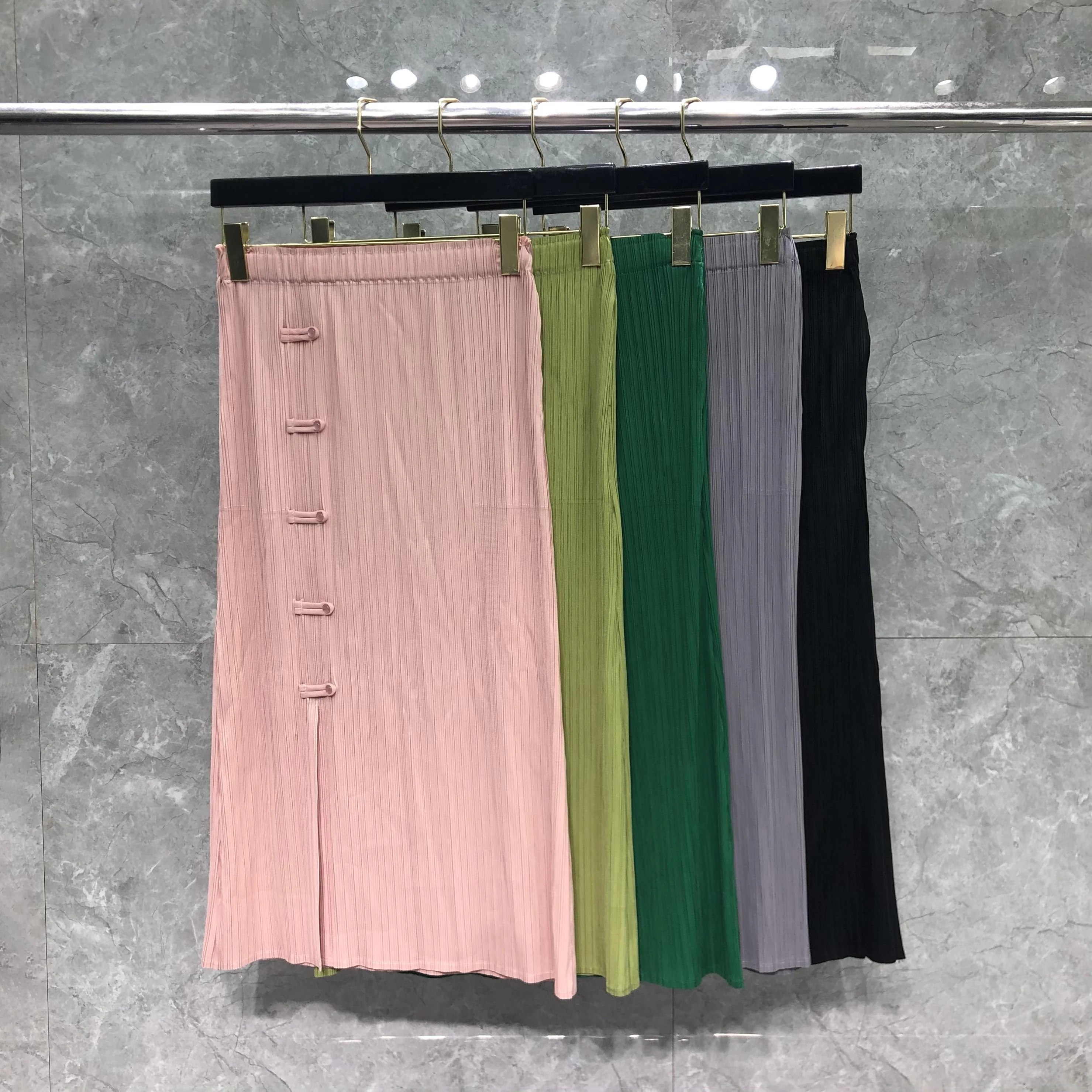 

Women's Miyake Pleated Half Skirt Summer Fashion New Half Skirt High Waist Open Pleated Skirt Fashion Women Hip Package Skirt