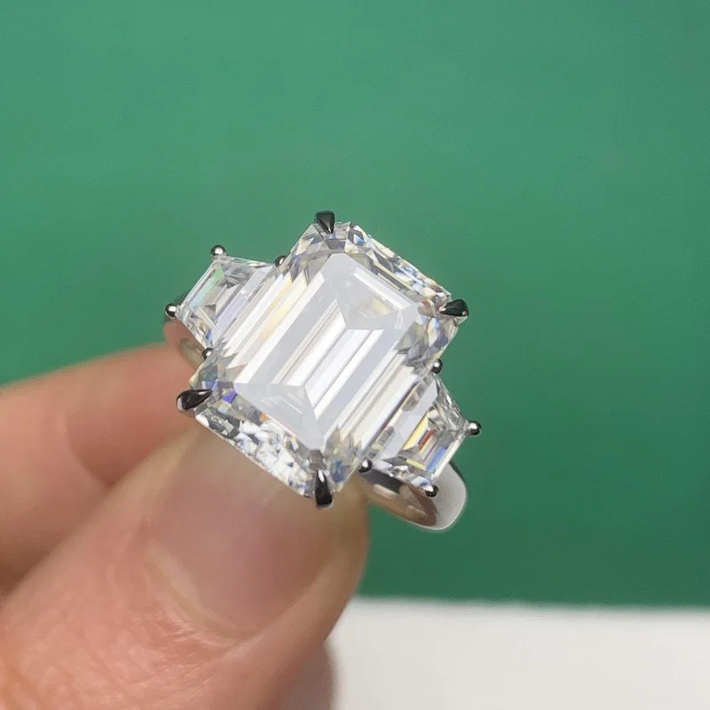 

Ruif Classic Design 18K White Gold 7ct Moissanite Ring D VVS1 Certificate Moissanitediamond Engagementring Custom Jewelry