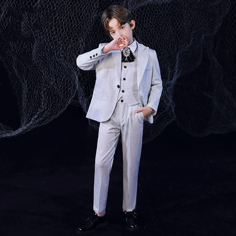 Children's Formal Silvery Suits Set Boys Host Piano Performance Wedding Catwalk Costume Kids Blazer Vest Pants Bowtie Outft
Children's Formal Silvery Suits Set Boys Host Piano Performance Wedding Catwalk Costume Kids Blazer Vest Pants Bowtie Outft