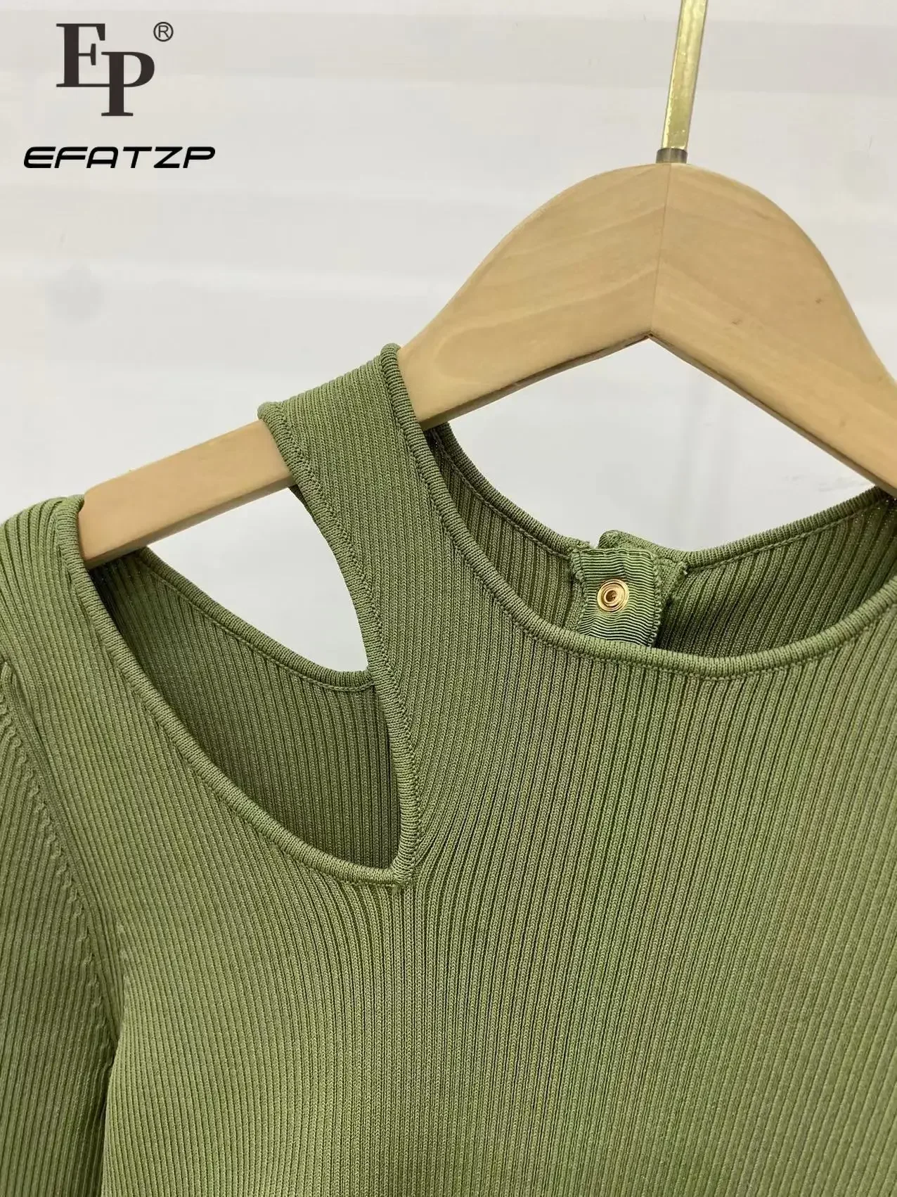 Green A-line Short Dress Women 2023 Summer New Design Sense Hollow Strapless Ice Silk Knitted Slim Dresses
Green A-line Short Dress Women 2023 Summer New Design Sense Hollow Strapless Ice Silk Knitted Slim Dresses