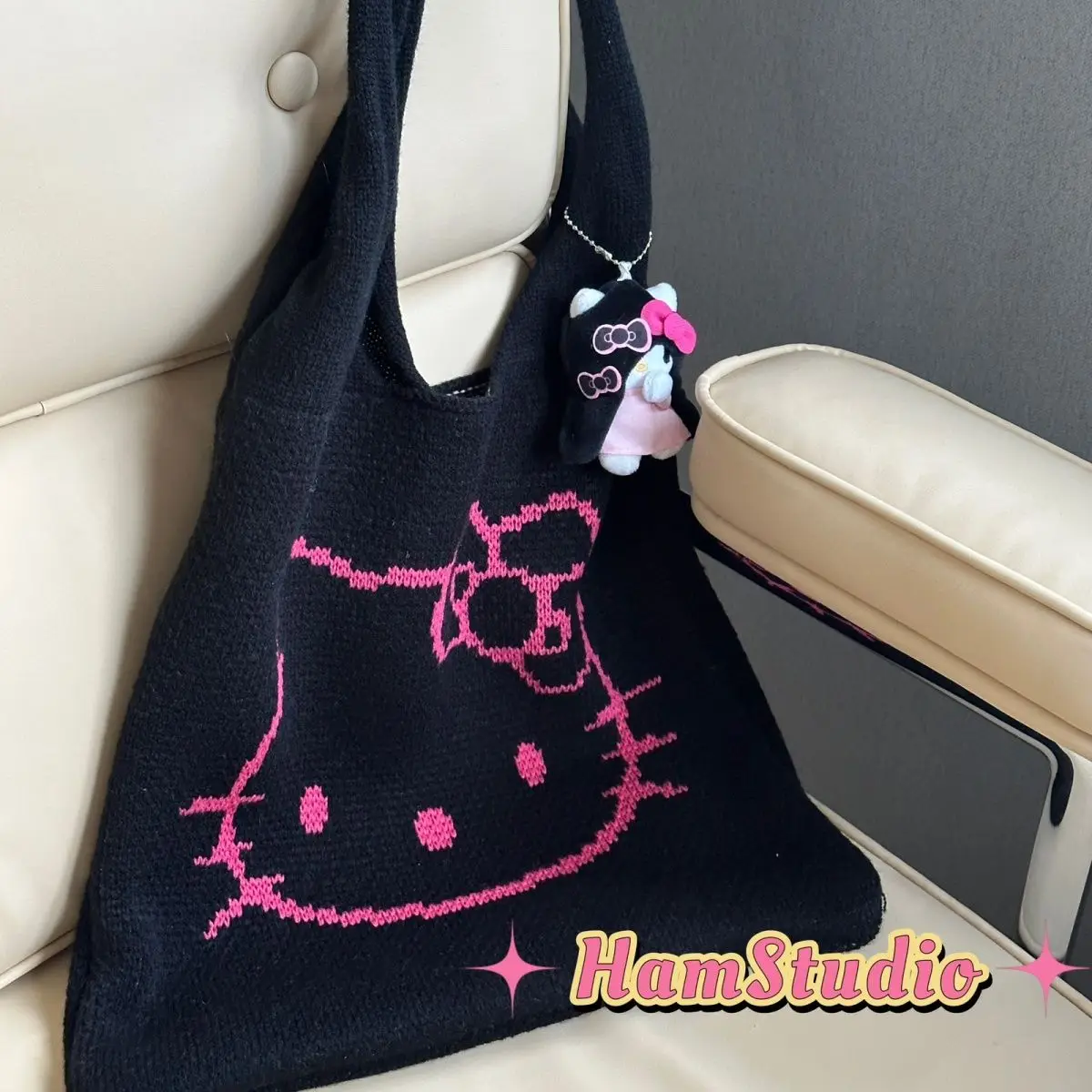 Anime Sanrio Large Capacity Double-Sided Hello Kitty Fashion Knitted Tote Bag Shoulder Bag Cartoon Woven Bag Women's Handbags
Anime Sanrio Large Capacity Double-Sided Hello Kitty Fashion Knitted Tote Bag Shoulder Bag Cartoon Woven Bag Women's Handbags