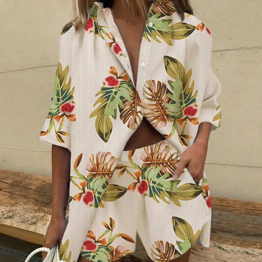 2 Pcs/Set Women Shirt Shorts Set Turn-down Collar Casual Short Sleeves Single-breasted Pockets Tops Elastic Waist Shorts Set
2 Pcs/Set Women Shirt Shorts Set Turn-down Collar Casual Short Sleeves Single-breasted Pockets Tops Elastic Waist Shorts Set