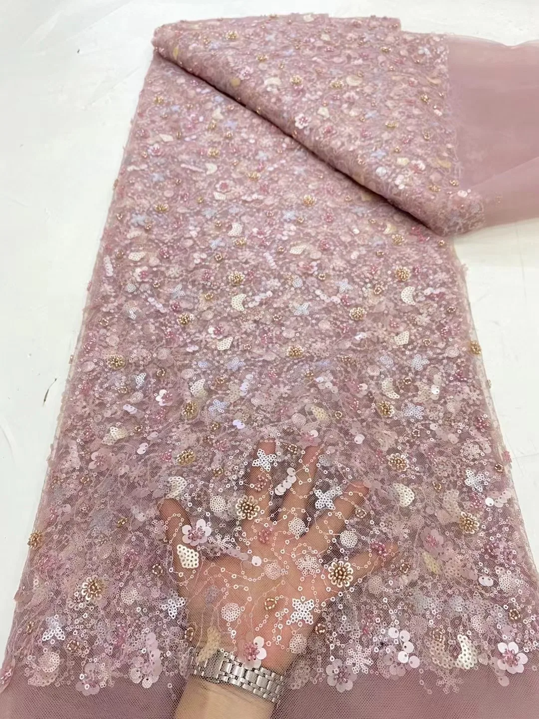 African Sequins Lace Fabric 2024 High Quality Lace French Mesh Lace Fabric With Sequins Nigerian For Wedding Party Dress Sewing
African Sequins Lace Fabric 2024 High Quality Lace French Mesh Lace Fabric With Sequins Nigerian For Wedding Party Dress Sewing