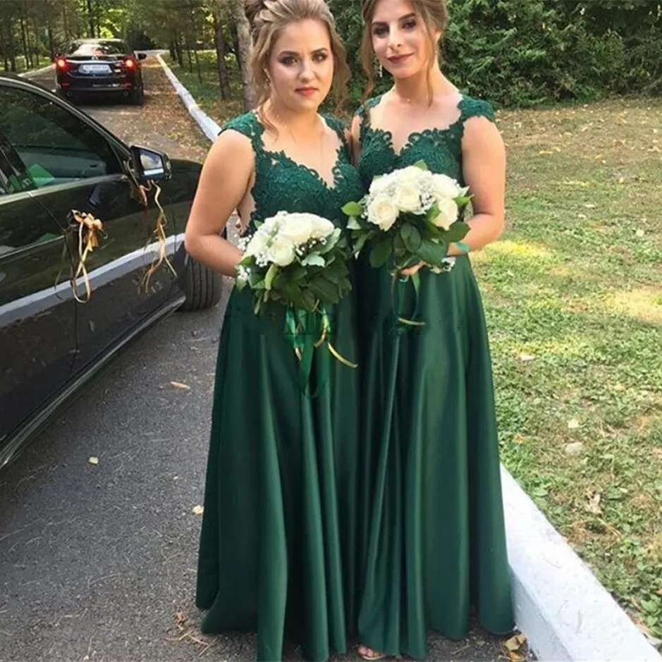 Dark Green Country Bridesmaid Dresses Lace Appliques Sexy Maid Of Honor Gowns Satin A Line Wedding Guest vestido fiesta mujer
Dark Green Country Bridesmaid Dresses Lace Appliques Sexy Maid Of Honor Gowns Satin A Line Wedding Guest vestido fiesta mujer