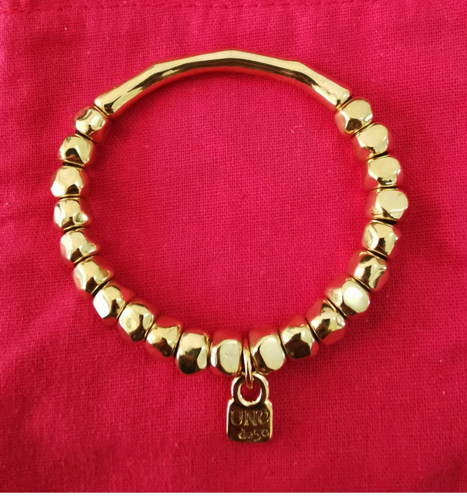2021 New Fashion Stainless steel alloy Silver Color Lock and No Lock Fashion Charm Beaded Bracelet Have Logo Free Wholesale
2021 New Fashion Stainless steel alloy Silver Color Lock and No Lock Fashion Charm Beaded Bracelet Have Logo Free Wholesale
