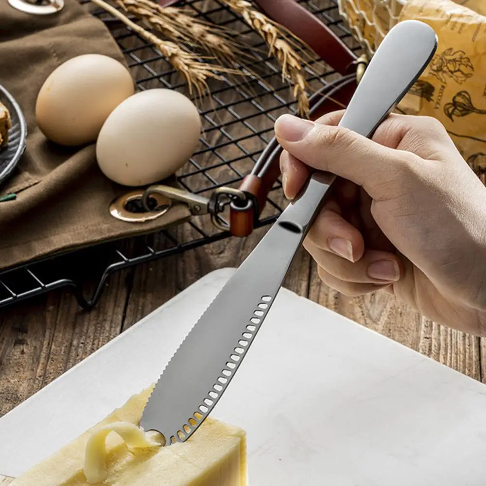 Многофункциональный нож для масла, нож с отверстиями для сыра и десерта, столовые приборы из нержавеющей стали для тостов, протрите кремом, хлебом, сыром, кухонные инструменты
Многофункциональный нож для масла, нож с отверстиями для сыра и десерта, столовые приборы из нержавеющей стали для тостов, протрите кремом, хлебом, сыром, кухонные инструменты