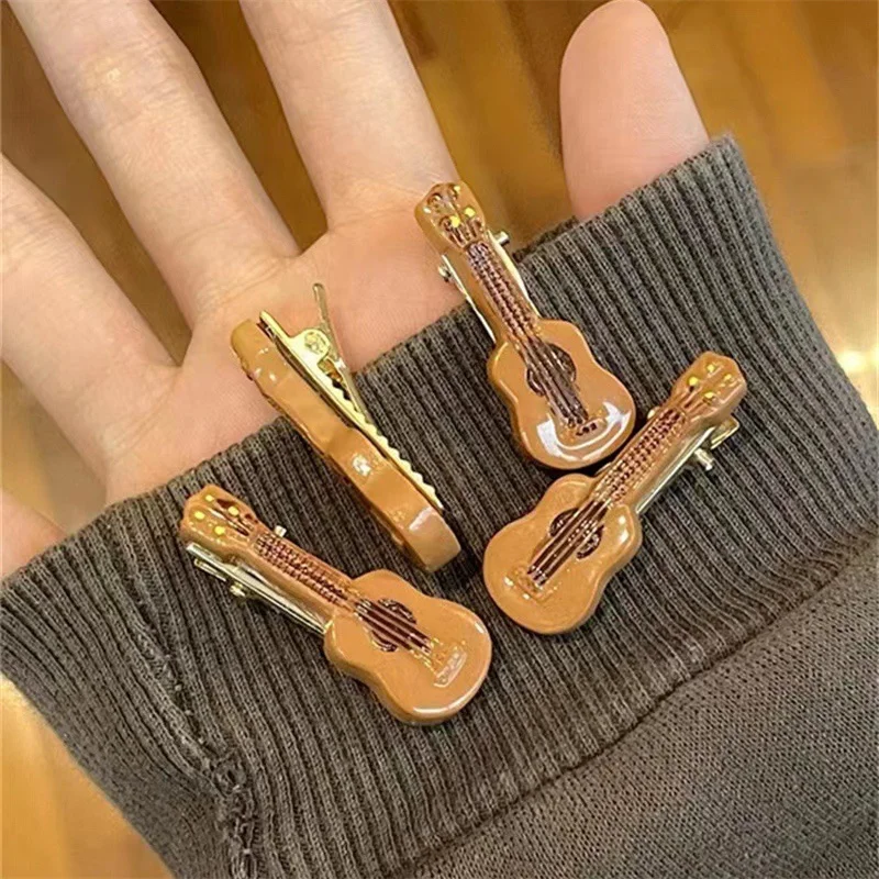 Fashion Mini Guitar Hairpin Cute Girl Heart Duckbill Clip Bangs Clip Hairpin Girl Side Hair Accessories Kawaii Children's Gift
Fashion Mini Guitar Hairpin Cute Girl Heart Duckbill Clip Bangs Clip Hairpin Girl Side Hair Accessories Kawaii Children's Gift