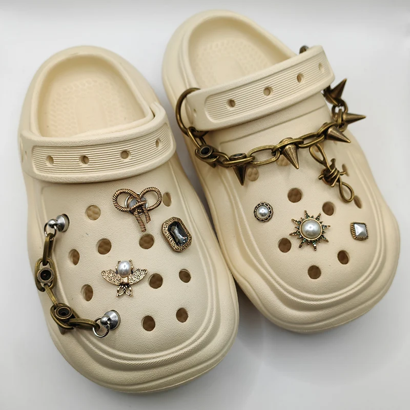 

Punk Style Rivet Chain Shoe Charm for Crocs DIY Shoe Decorations Button Accessories for Bogg Bag Slides Sandals Clogs Kids Gifts