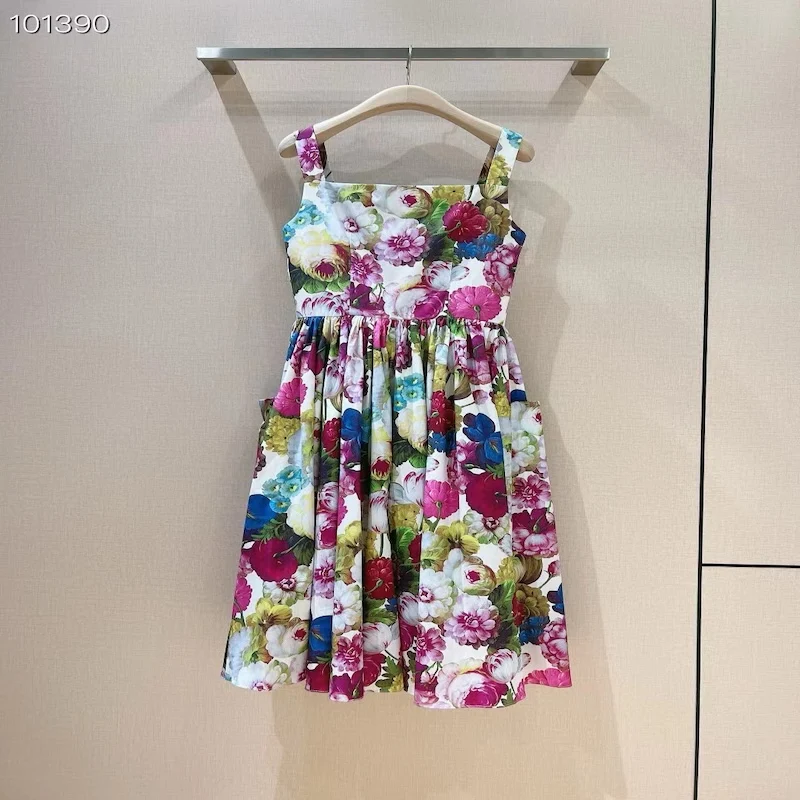 New Spaghetti Strap Cotton Holiday Summer Dress Fashion Flowers Printing Boho Slash Neck Women Single Breasted Dresses 2024
New Spaghetti Strap Cotton Holiday Summer Dress Fashion Flowers Printing Boho Slash Neck Women Single Breasted Dresses 2024