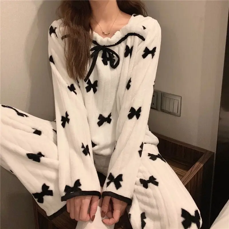 Bow Sleepwear Square Collar Women Pajamas Set Fleece Winter 2 Piece Pant Home Suit Fluffy Korean Solid Piiama Warm Night Wear
Bow Sleepwear Square Collar Women Pajamas Set Fleece Winter 2 Piece Pant Home Suit Fluffy Korean Solid Piiama Warm Night Wear