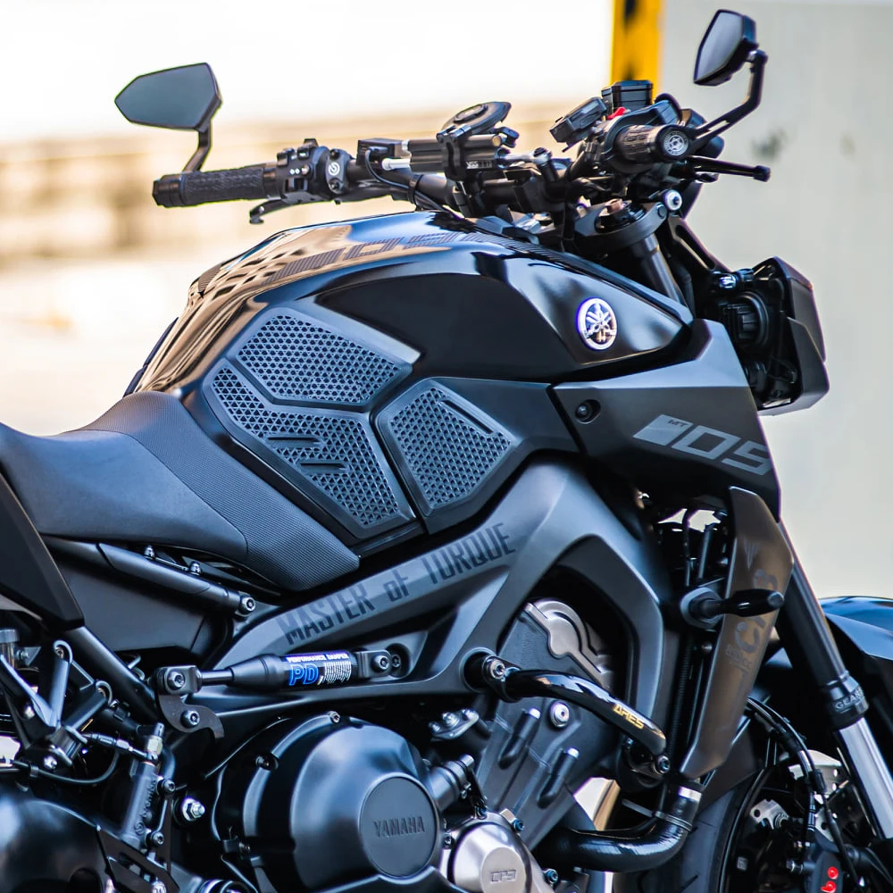 Нескользящая наклейка на бак топлива для мотоцикла YAMAHA MT09 FZ09 2013-2020
Нескользящая наклейка на бак топлива для мотоцикла YAMAHA MT09 FZ09 2013-2020