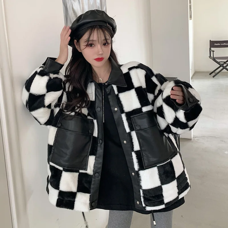 

Qiu dong han edition relaxed joker fur in the winter of 2021 new niche lady short coat and leisure garments
