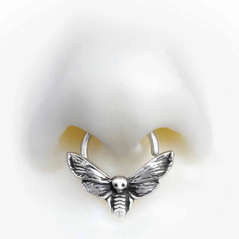 1pcs Stainless Steel Moth Nose Piercing Fake Piercing Pircing Jewelry Moth C Shaped Fake Nose Ring Hoop Septum Rings New
1pcs Stainless Steel Moth Nose Piercing Fake Piercing Pircing Jewelry Moth C Shaped Fake Nose Ring Hoop Septum Rings New