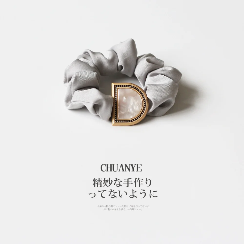 2023 New Letter D Large Intestine Hair Ring Retro Headwear Versatile Elegant Headrope Korean Hair Accessories
2023 New Letter D Large Intestine Hair Ring Retro Headwear Versatile Elegant Headrope Korean Hair Accessories