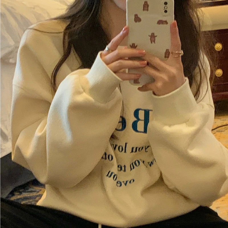 Letter Embroidery Autumn Hoodies Sweatshirts Women Casual Streetwear Long Sleeve Vintage Thicken Plus Fleece Pullovers M658
Letter Embroidery Autumn Hoodies Sweatshirts Women Casual Streetwear Long Sleeve Vintage Thicken Plus Fleece Pullovers M658
