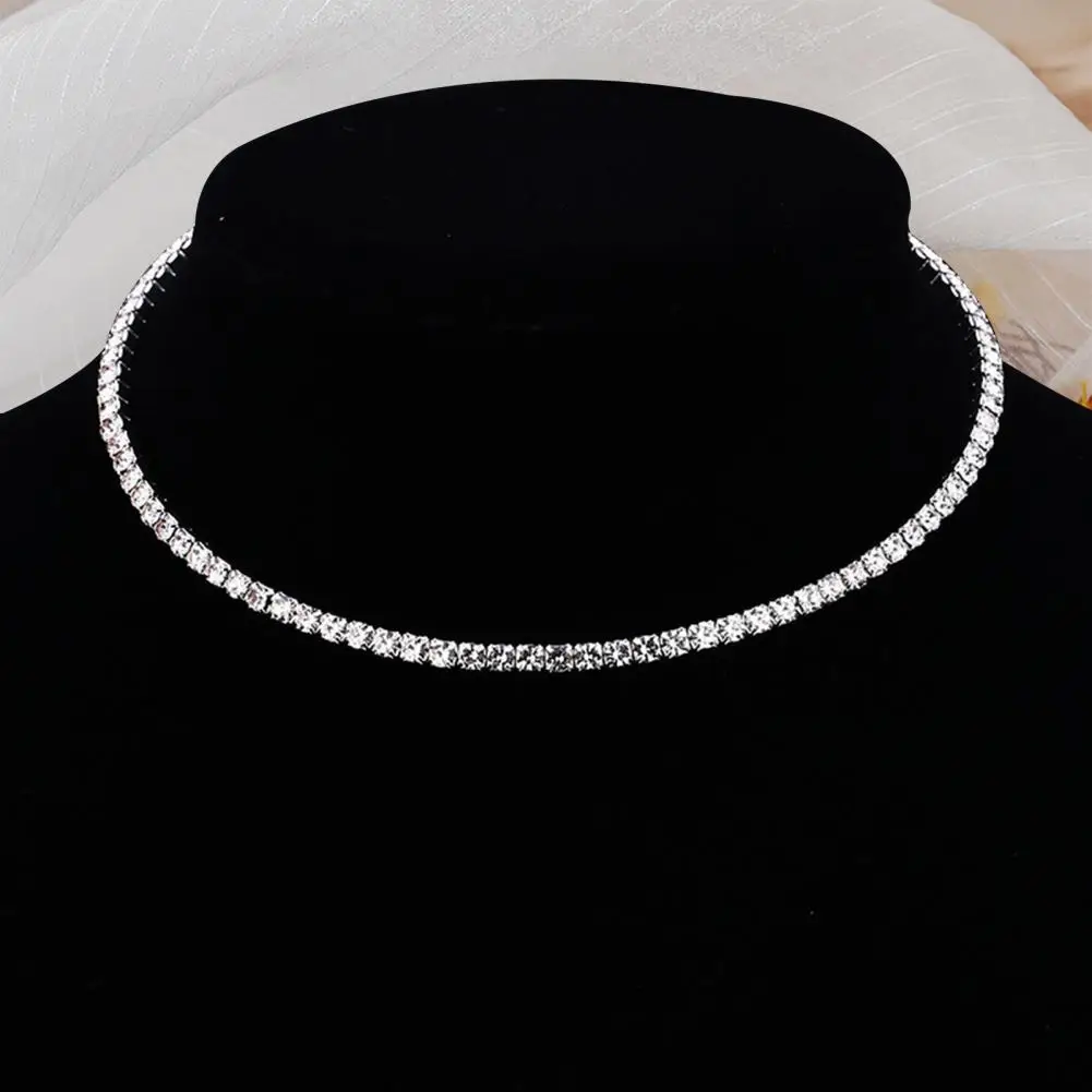 Layered Necklace Exquisite Multi-layered Rhinestone Necklace Adjustable Length Lightweight Luxury Jewelry for Brides Weddings 
Layered Necklace Exquisite Multi-layered Rhinestone Necklace Adjustable Length Lightweight Luxury Jewelry for Brides Weddings