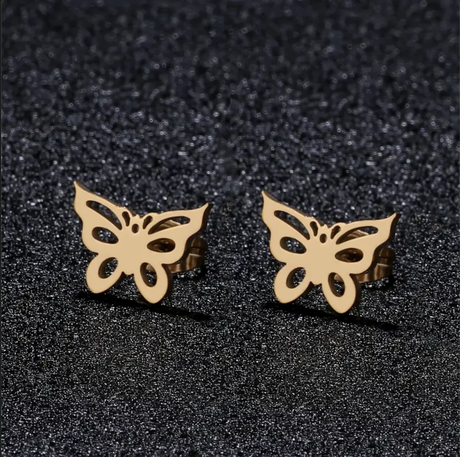 Женские серьги-гвоздики из нержавеющей стали
Женские серьги-гвоздики из нержавеющей стали