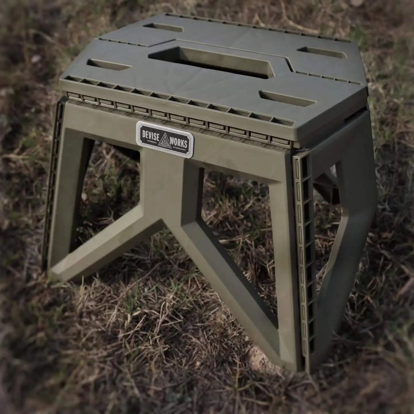 Outdoor Camping Tactical Style Portable Folding Plastic Chair, Fishing Stool, Park Beach Chair, Simple Plastic Camping Chair
Outdoor Camping Tactical Style Portable Folding Plastic Chair, Fishing Stool, Park Beach Chair, Simple Plastic Camping Chair