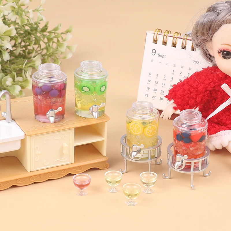 1 шт. мини бутылка для напитков с газированной содой для кукол 1:12 BJD, игрушка для ролевых игр, украшение для куклы 1/6, аксессуар для куклы Mininature, украшение для кукольного домика
1 шт. мини бутылка для напитков с газированной содой для кукол 1:12 BJD, игрушка для ролевых игр, украшение для куклы 1/6, аксессуар для куклы Mininature, украшение для кукольного домика
