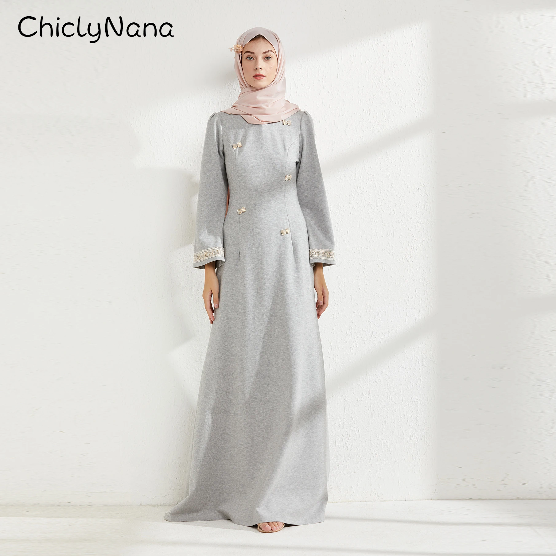 Chiclynana Islamic Abaya New Muslim Arab Middle East Long Sweatshirt Fabric Stand Collar Women's Dresses
Chiclynana Islamic Abaya New Muslim Arab Middle East Long Sweatshirt Fabric Stand Collar Women's Dresses