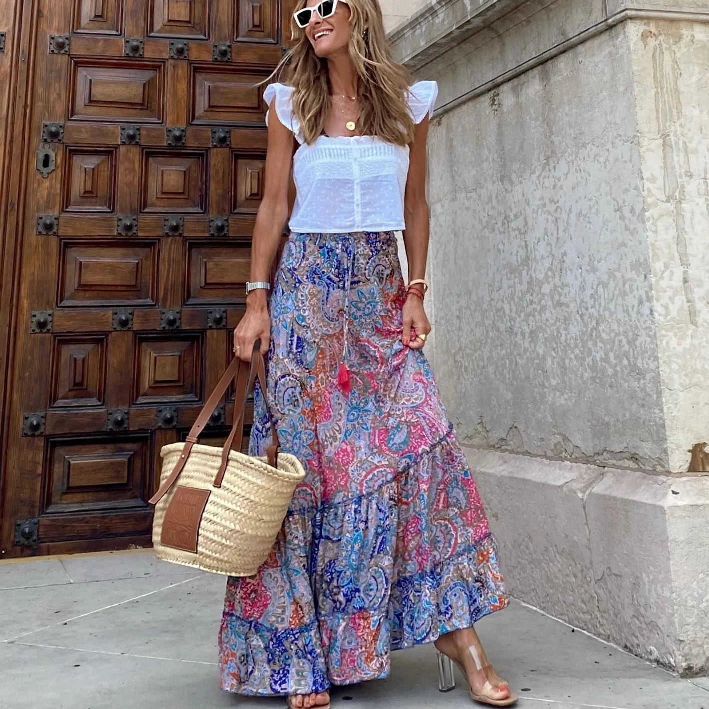 Elegant A-Line Long Elastic Waist Summer Skirts Belt Tassel Faldas Playa Boho Beach Floral Printed Maxi Skirt for Women
Elegant A-Line Long Elastic Waist Summer Skirts Belt Tassel Faldas Playa Boho Beach Floral Printed Maxi Skirt for Women